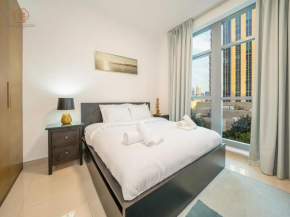 Spacious 1-Bed Apartment Next to Dubai Mall 157CL2-1